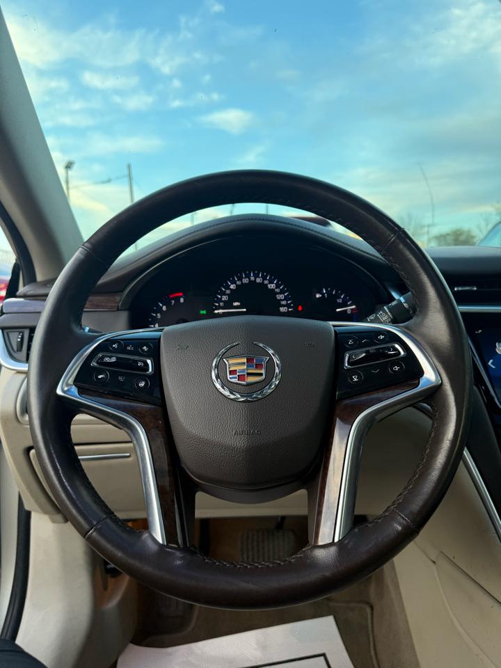 Cadillac XTS Luxury 2013