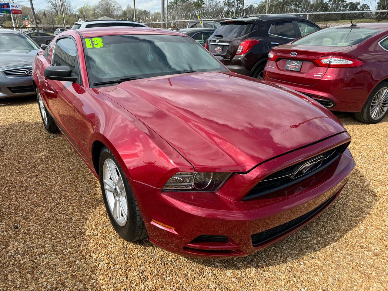 Ford Mustang V6 Coupe 2013