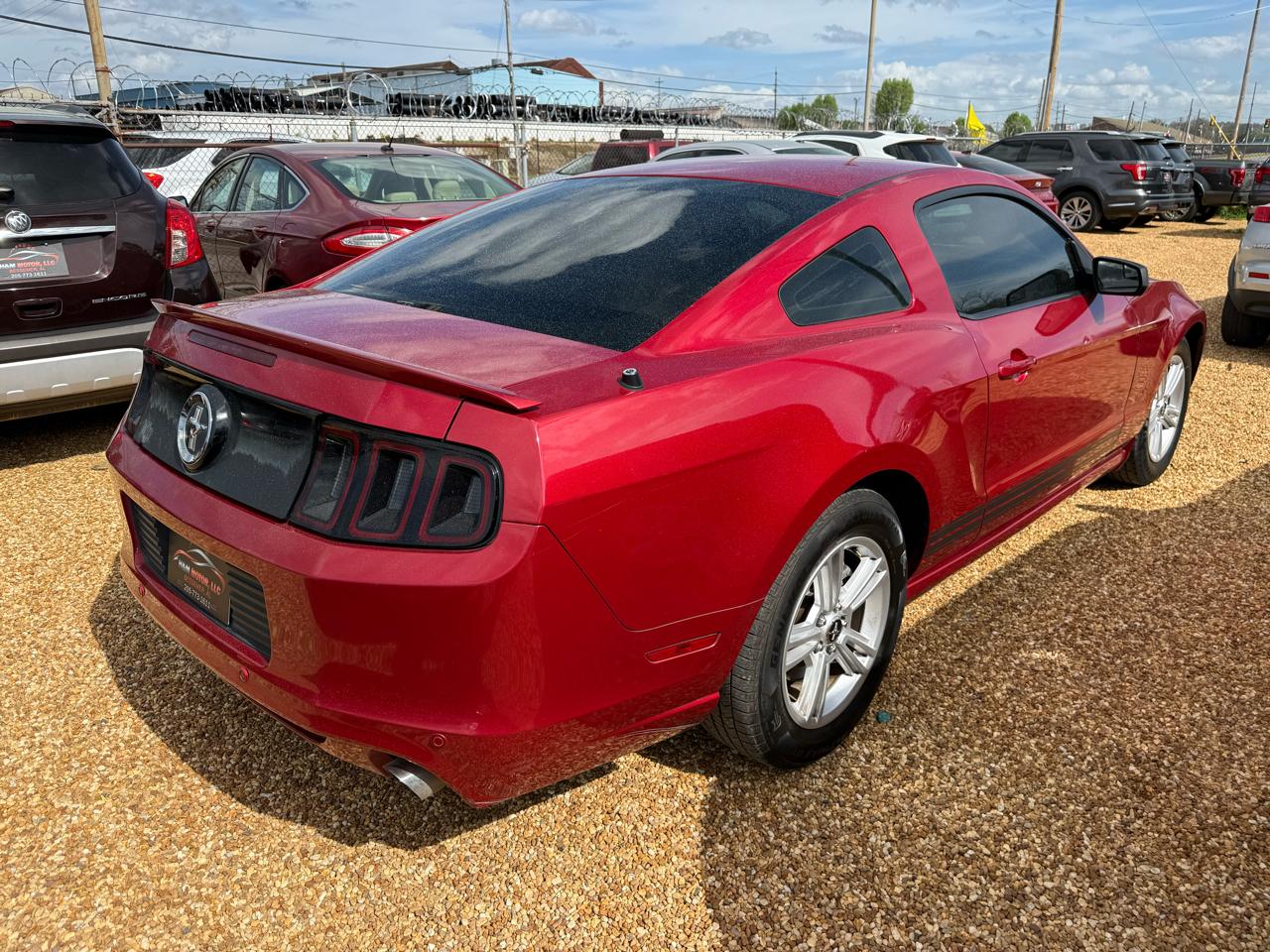 Ford Mustang V6 Coupe 2013