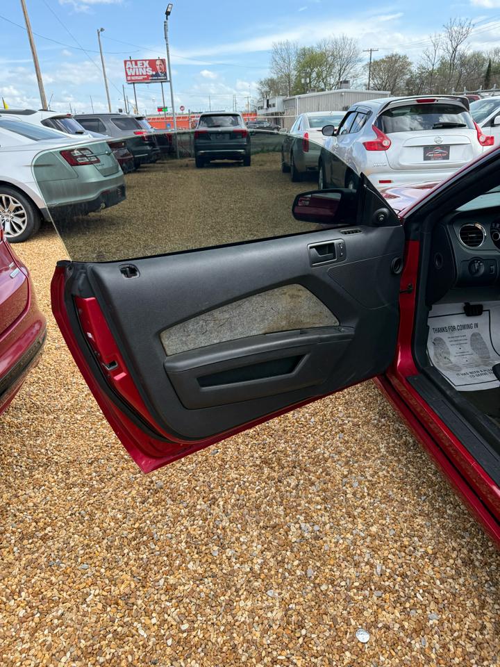 Ford Mustang V6 Coupe 2013