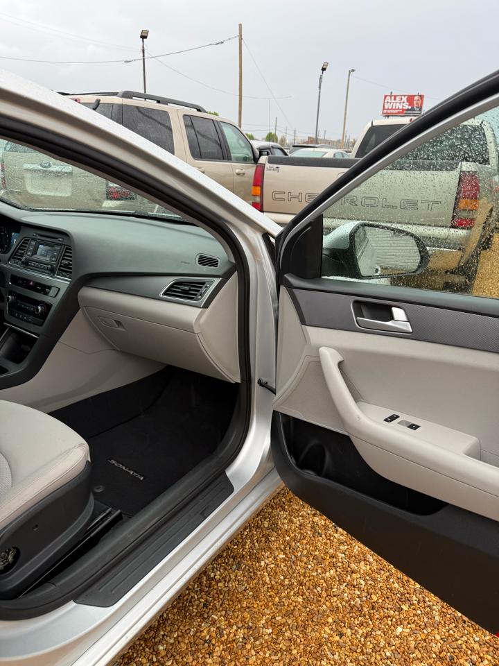 Hyundai Sonata SE 2015