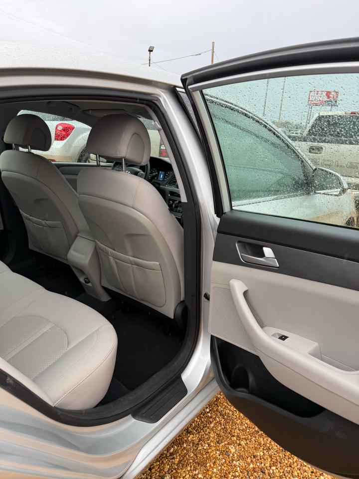 Hyundai Sonata SE 2015