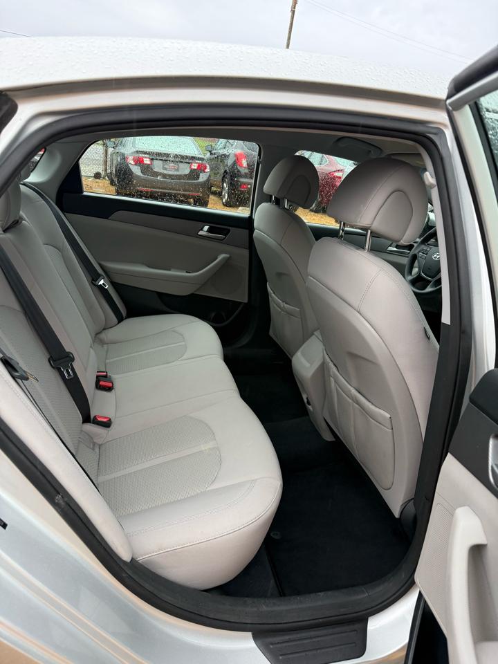 Hyundai Sonata SE 2015