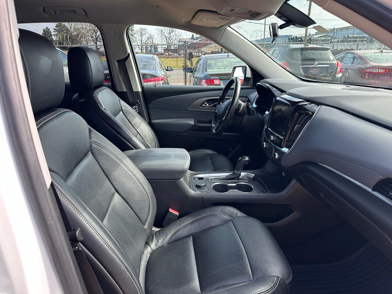 Chevrolet Traverse LT Cloth FWD 2018