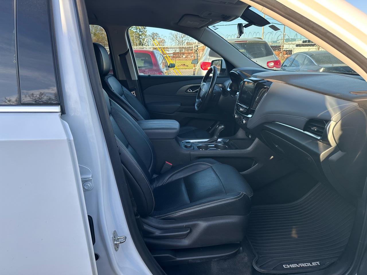 Chevrolet Traverse LT Cloth FWD 2018