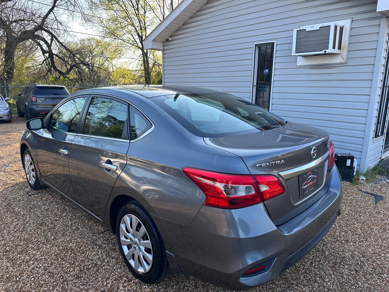 Nissan Sentra S CVT 2019