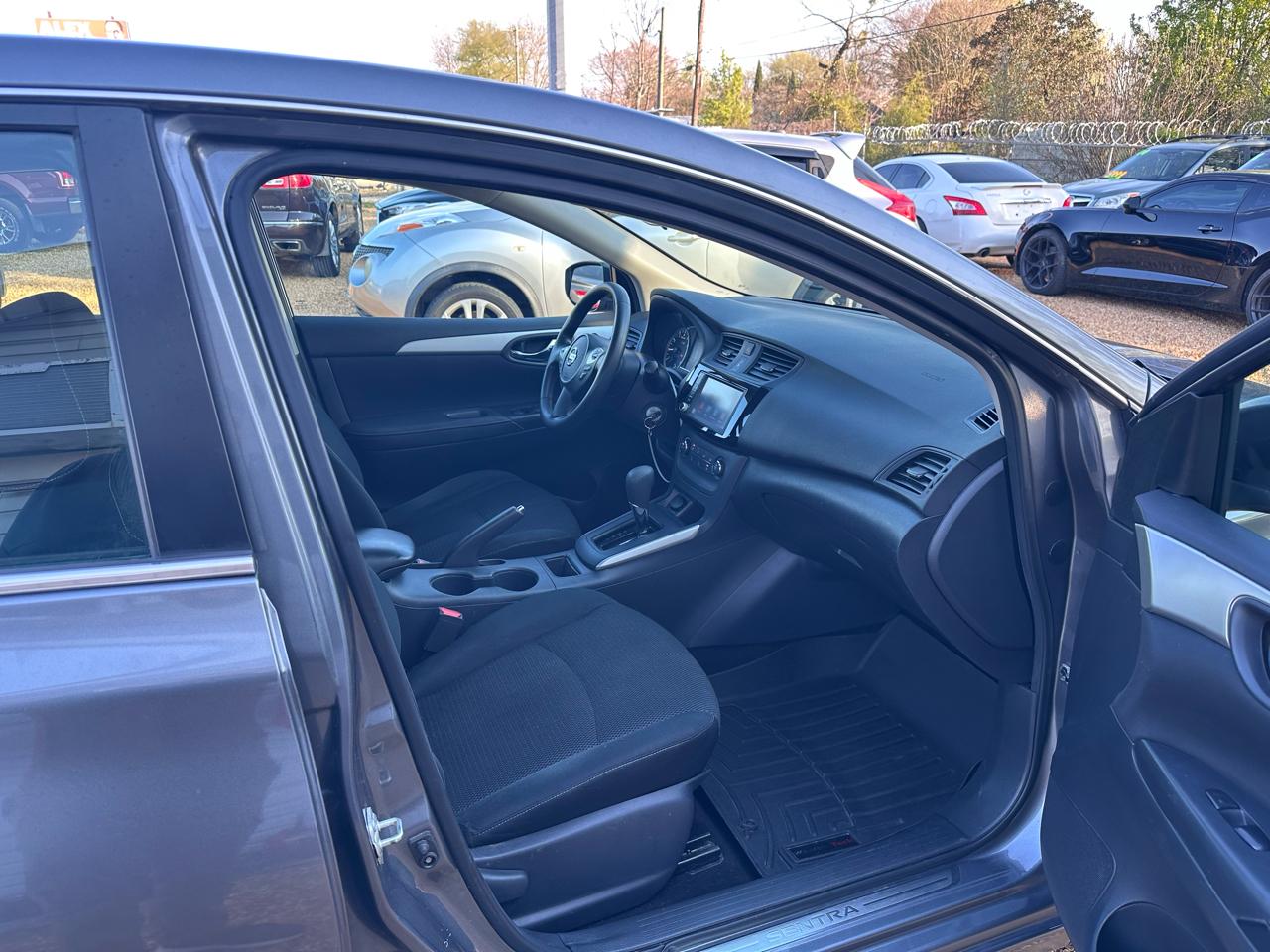 Nissan Sentra S CVT 2019