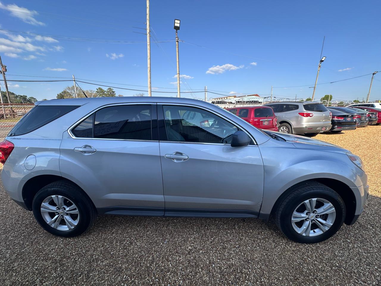 Chevrolet Equinox LS FWD 2010