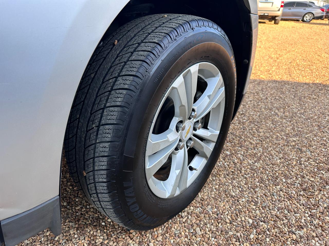 Chevrolet Equinox LS FWD 2010