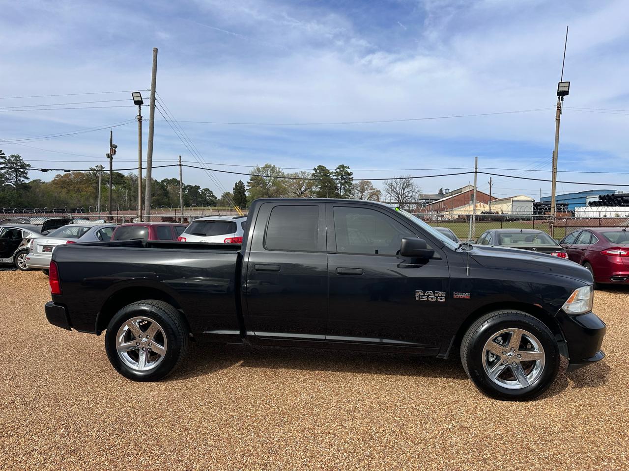 RAM 1500 Tradesman Quad Cab 2WD 2017
