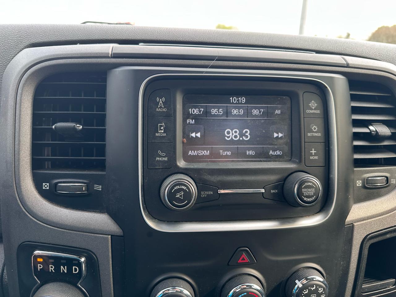 RAM 1500 Tradesman Quad Cab 2WD 2017