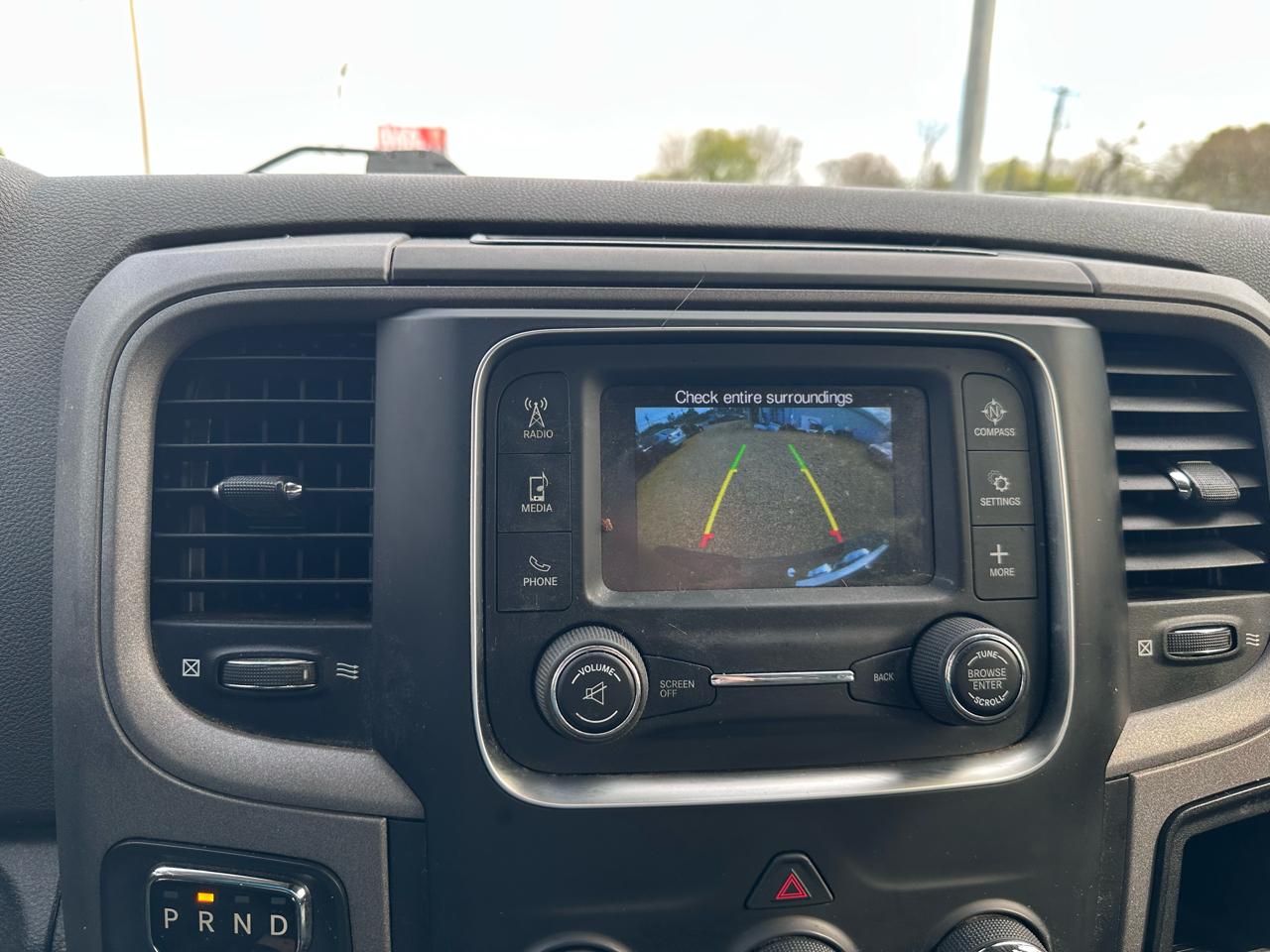 RAM 1500 Tradesman Quad Cab 2WD 2017