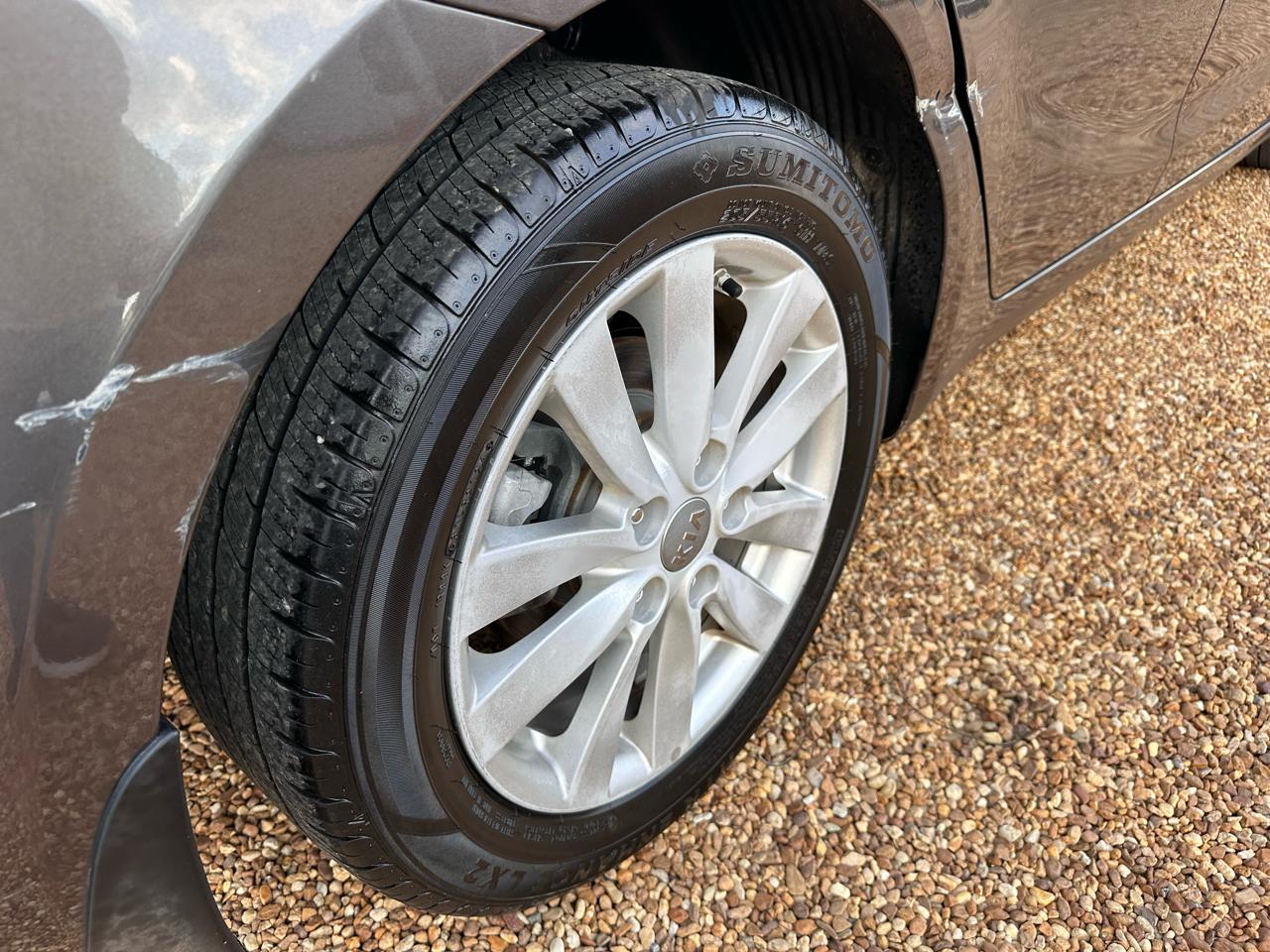 Kia Forte 5-Door EX 2015