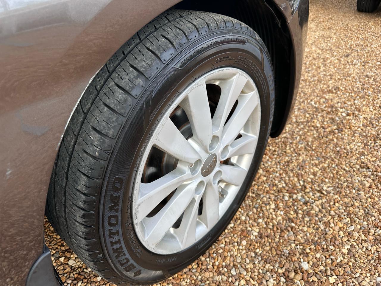 Kia Forte 5-Door EX 2015