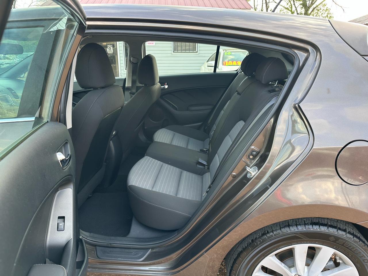 Kia Forte 5-Door EX 2015