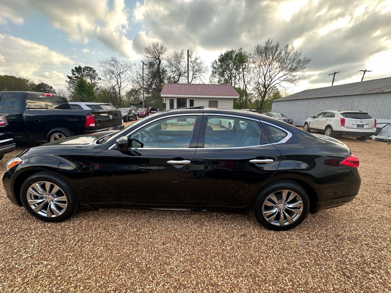 Infiniti M 37 2013