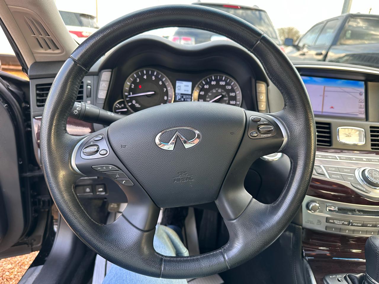 Infiniti M 37 2013