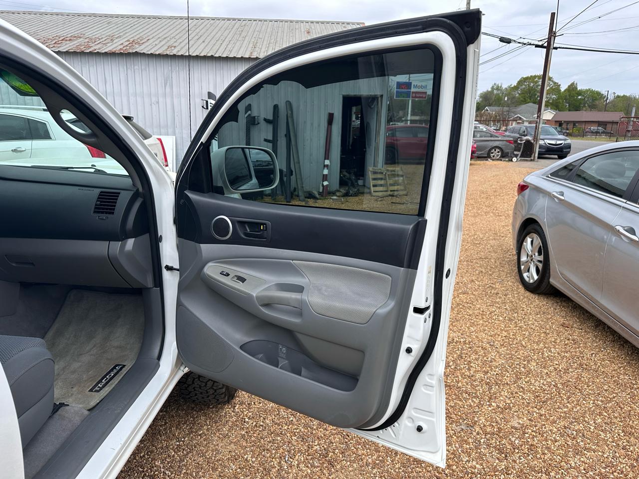 Toyota Tacoma Double Cab Long Bed V6 Auto 4WD 2006