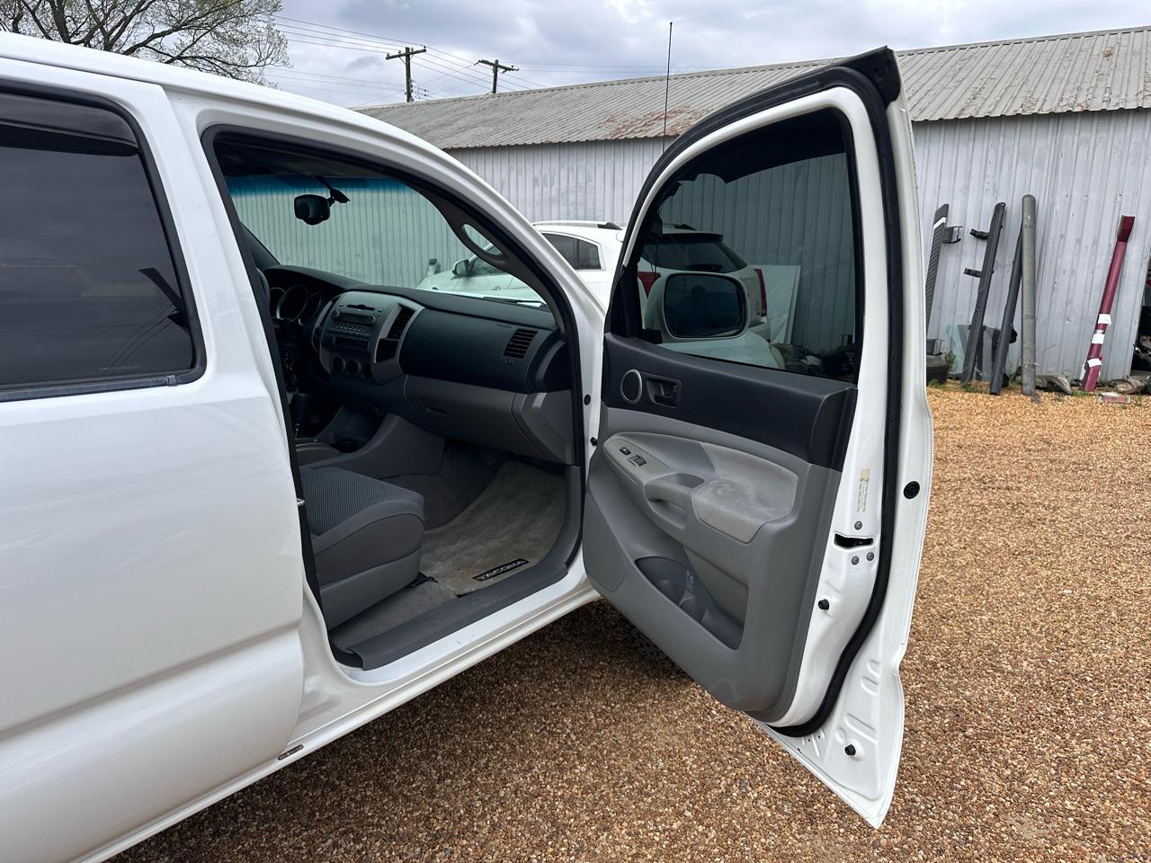 Toyota Tacoma Double Cab Long Bed V6 Auto 4WD 2006