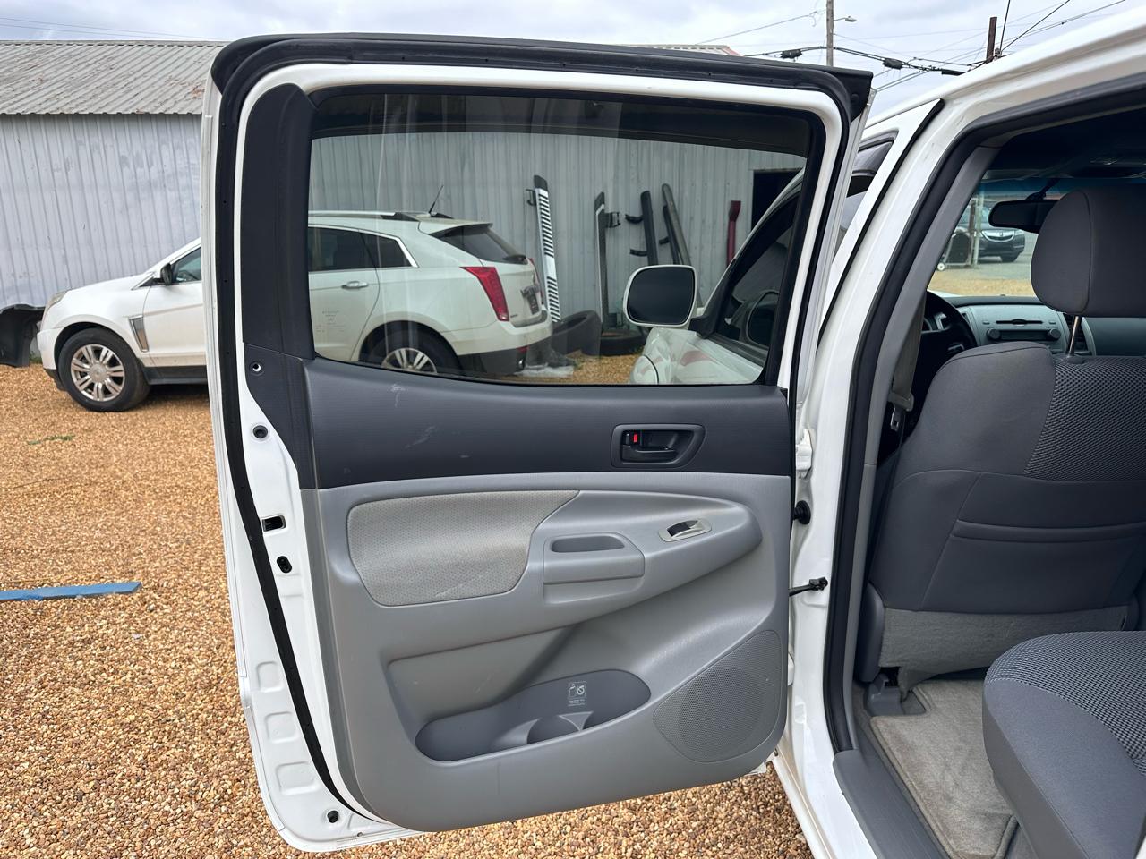 Toyota Tacoma Double Cab Long Bed V6 Auto 4WD 2006