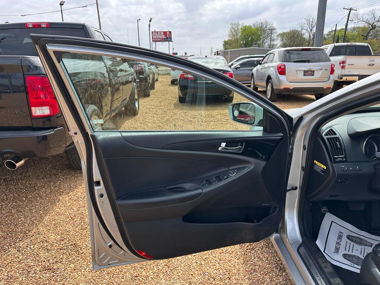 Hyundai Sonata Limited Auto 2012