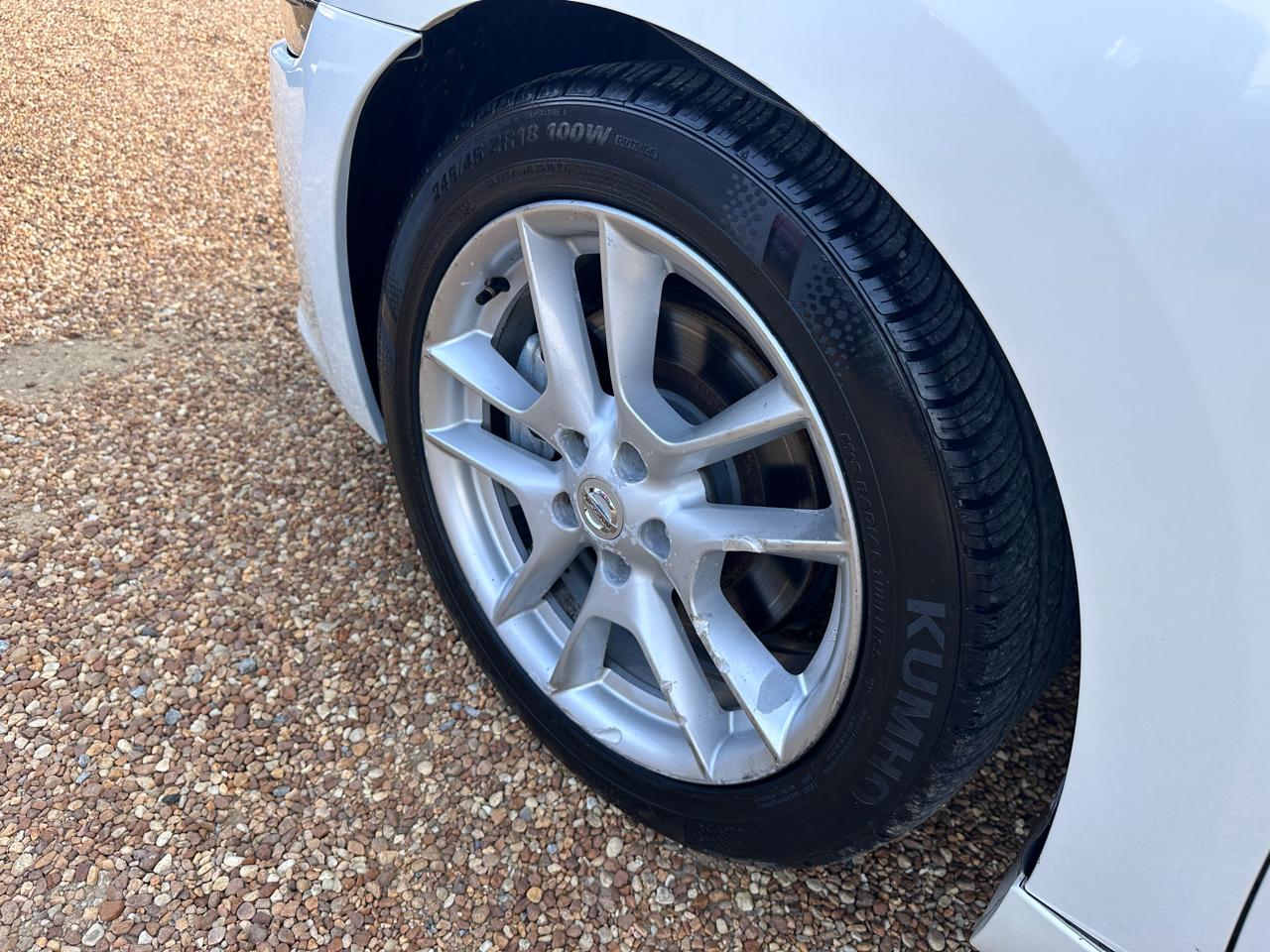 Nissan Maxima SV 2011