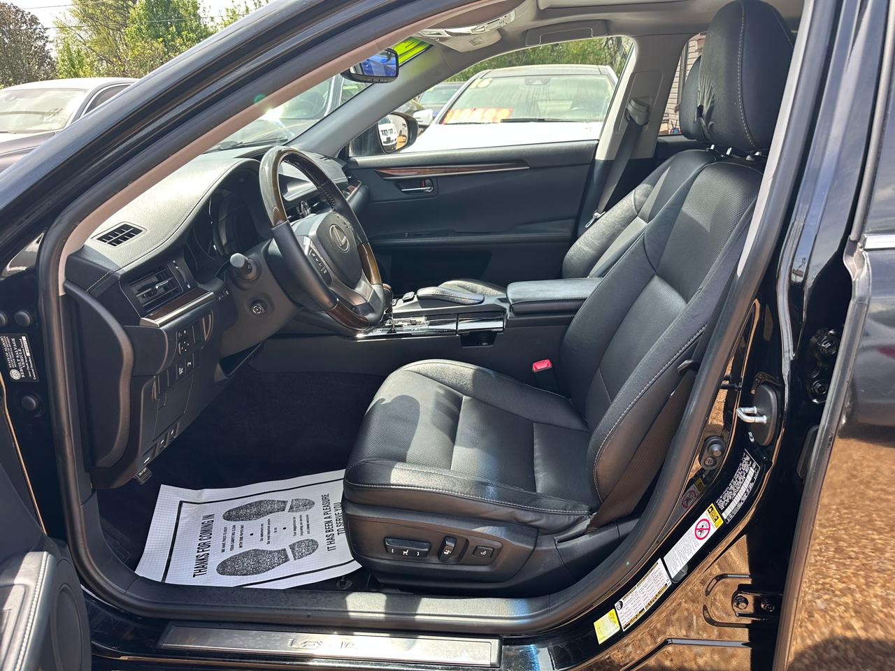 Lexus ES 350 Sedan 2014