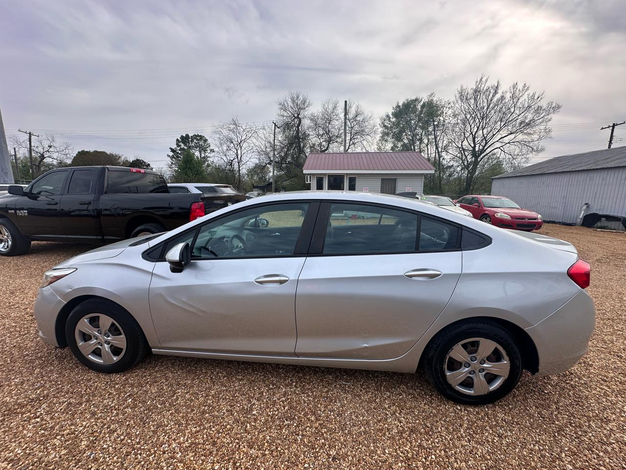 Chevrolet Cruze LS Auto 2017