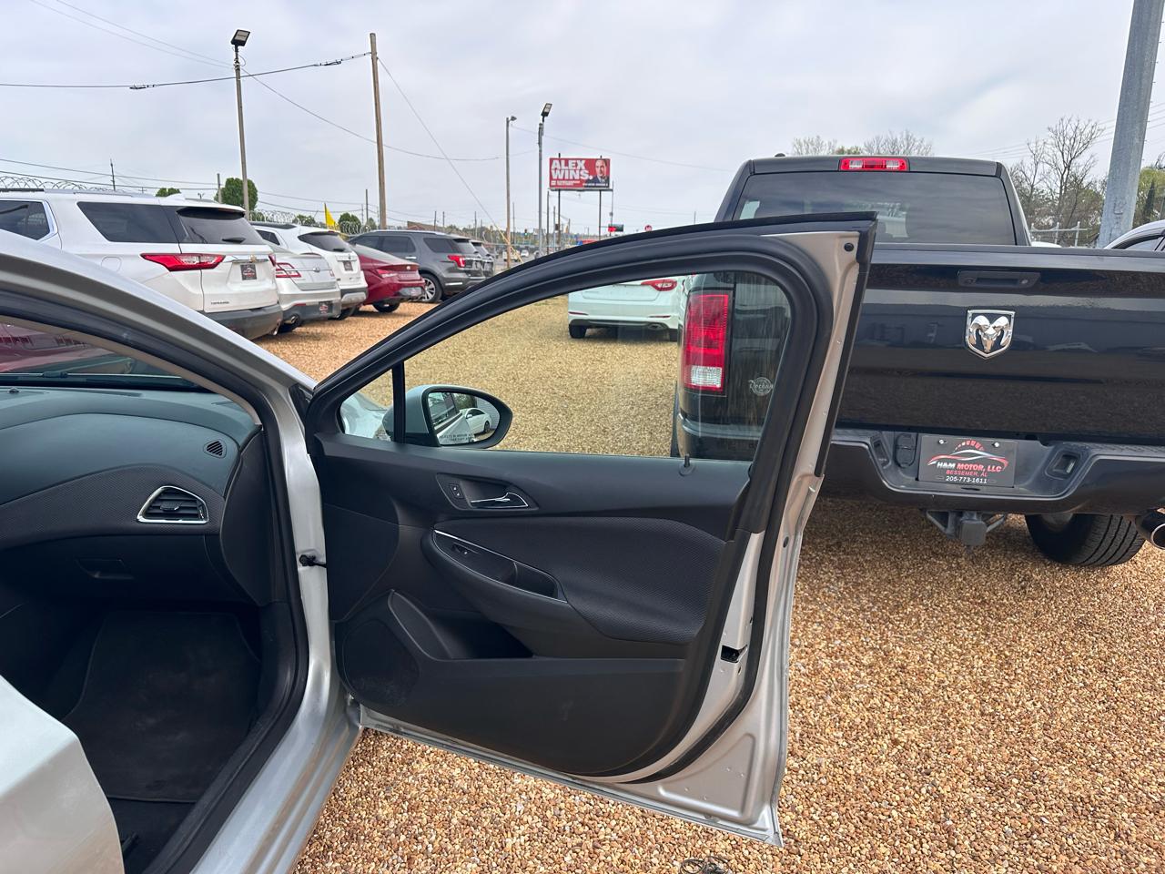 Chevrolet Cruze LS Auto 2017