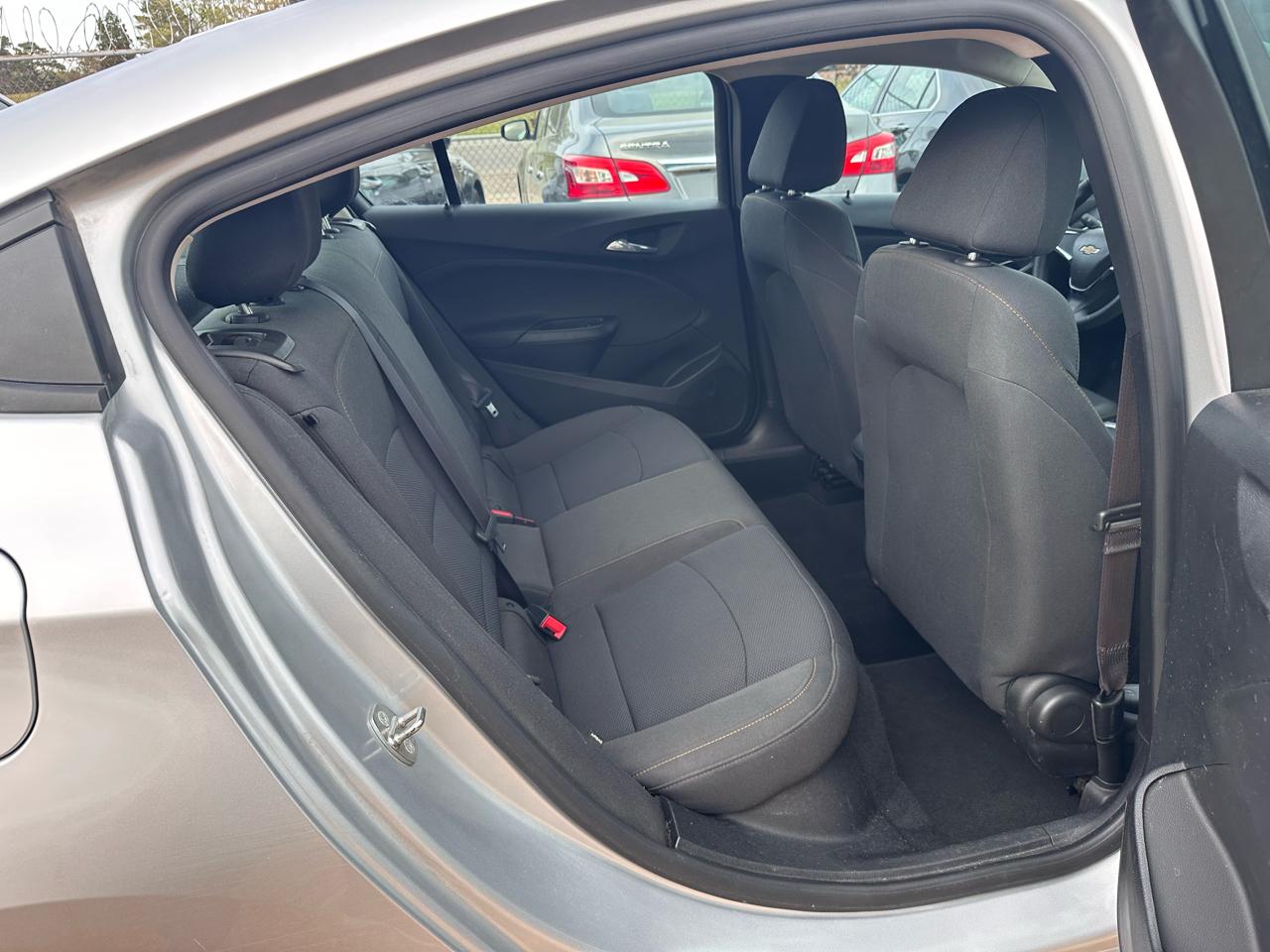 Chevrolet Cruze LS Auto 2017