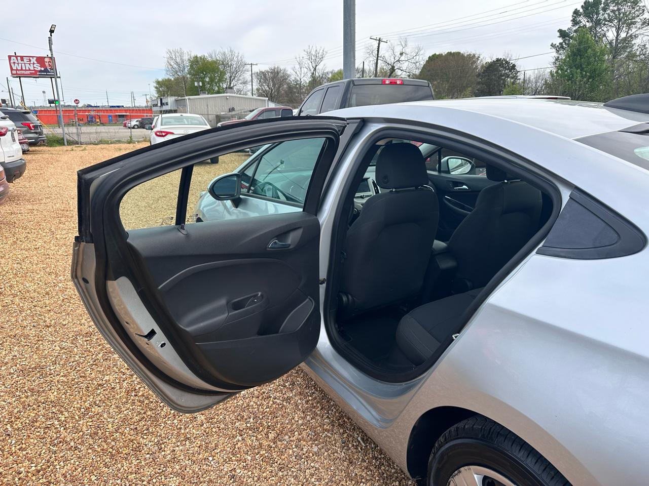 Chevrolet Cruze LS Auto 2017