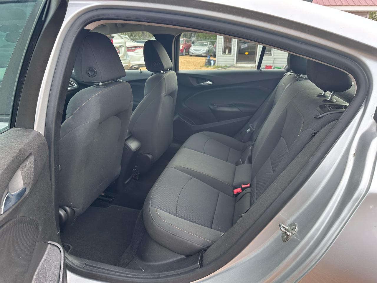 Chevrolet Cruze LS Auto 2017