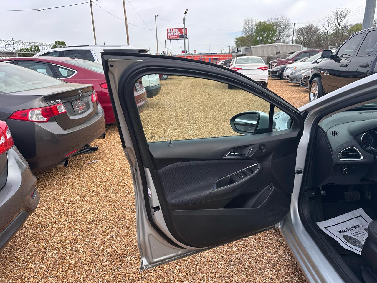 Chevrolet Cruze LS Auto 2017