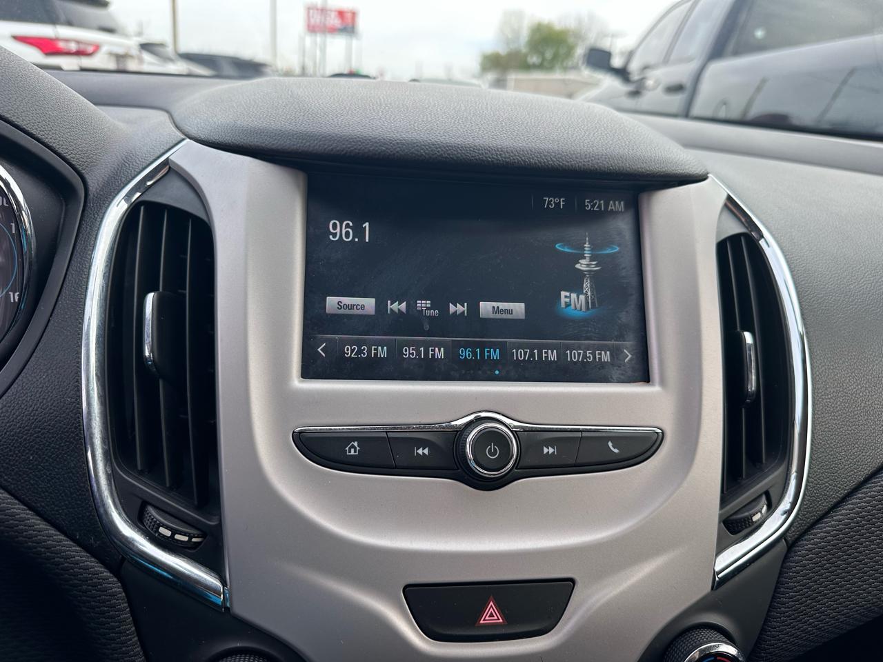 Chevrolet Cruze LS Auto 2017