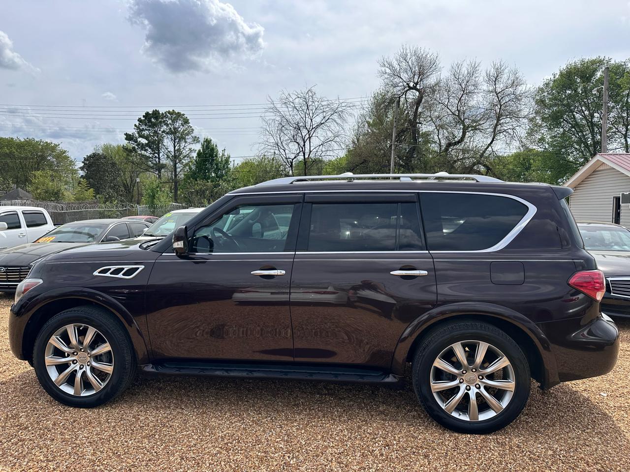 Infiniti QX56 2WD 2012