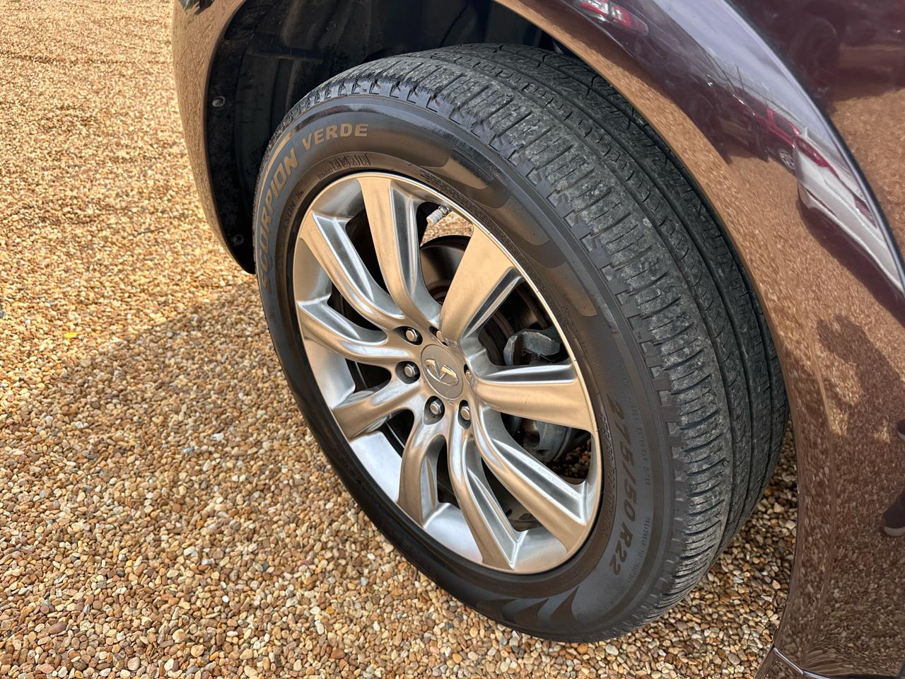 Infiniti QX56 2WD 2012