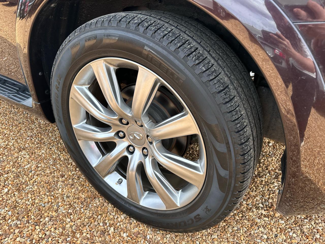 Infiniti QX56 2WD 2012