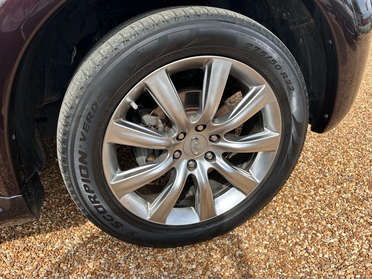 Infiniti QX56 2WD 2012