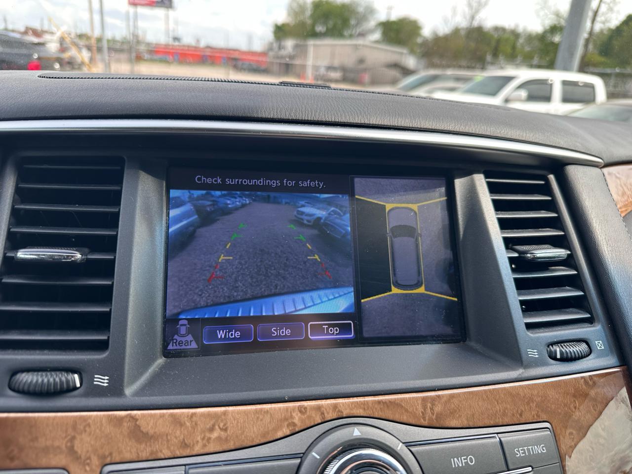 Infiniti QX56 2WD 2012