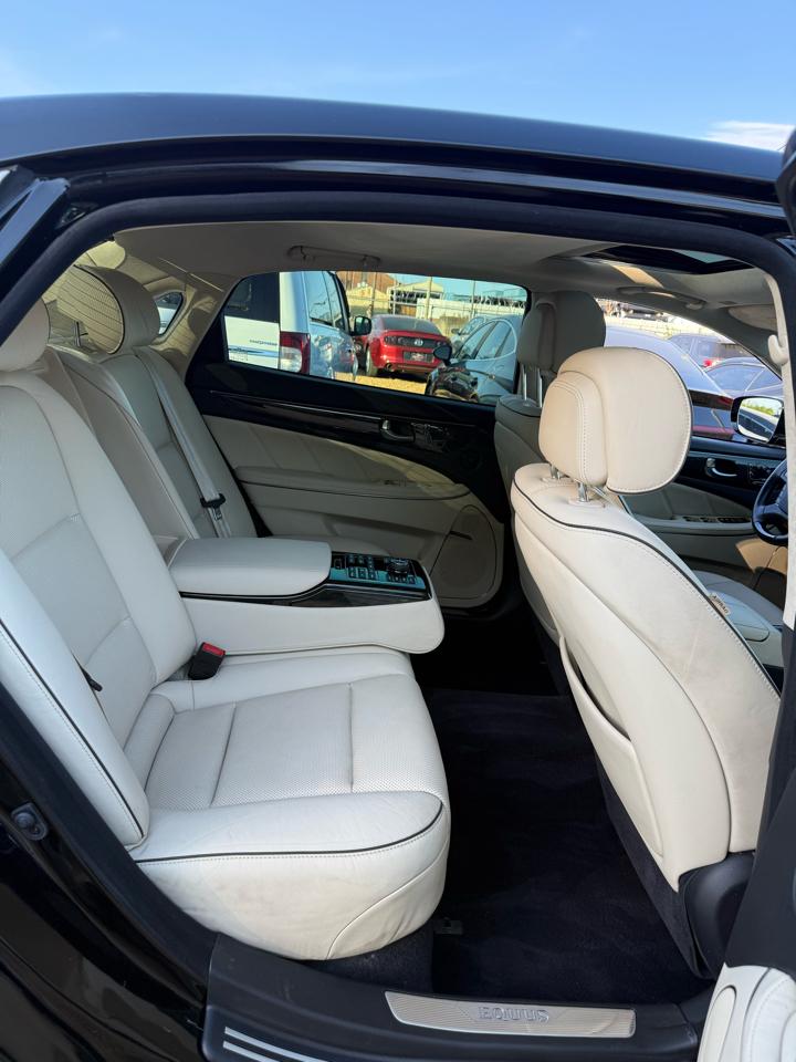 Hyundai Equus Signature 2014