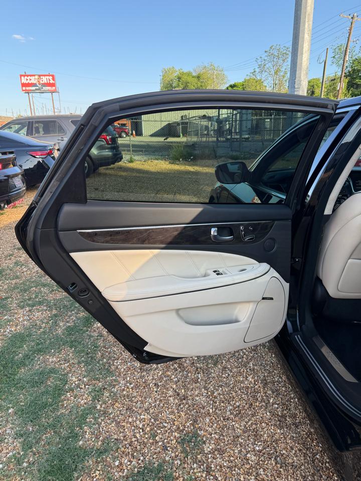 Hyundai Equus Signature 2014