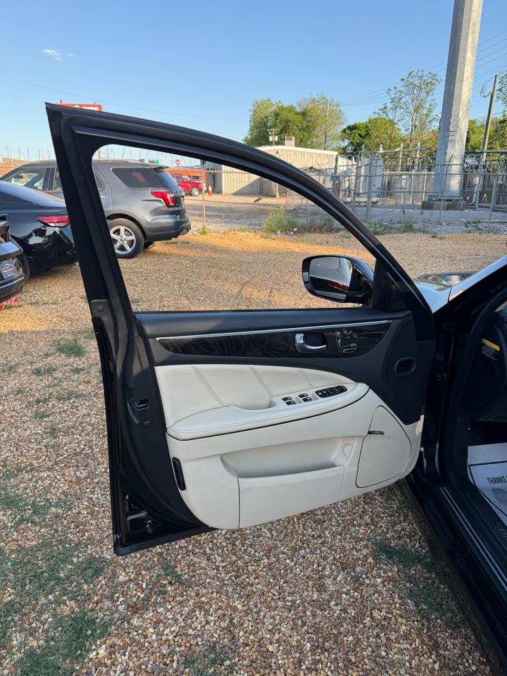 Hyundai Equus Signature 2014