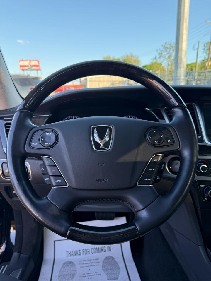 Hyundai Equus Signature 2014