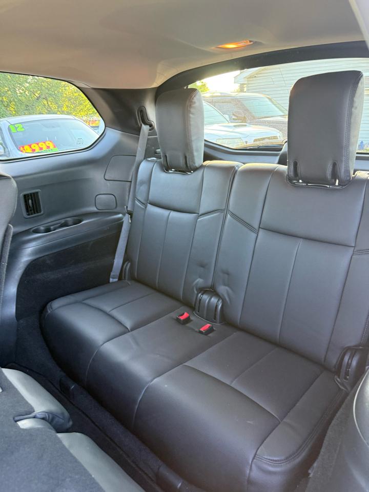 Nissan Pathfinder SV 2020