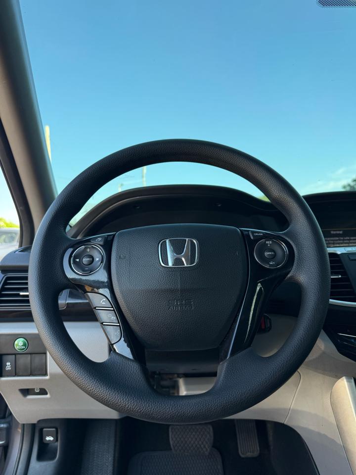 Honda Accord LX Sedan CVT 2017