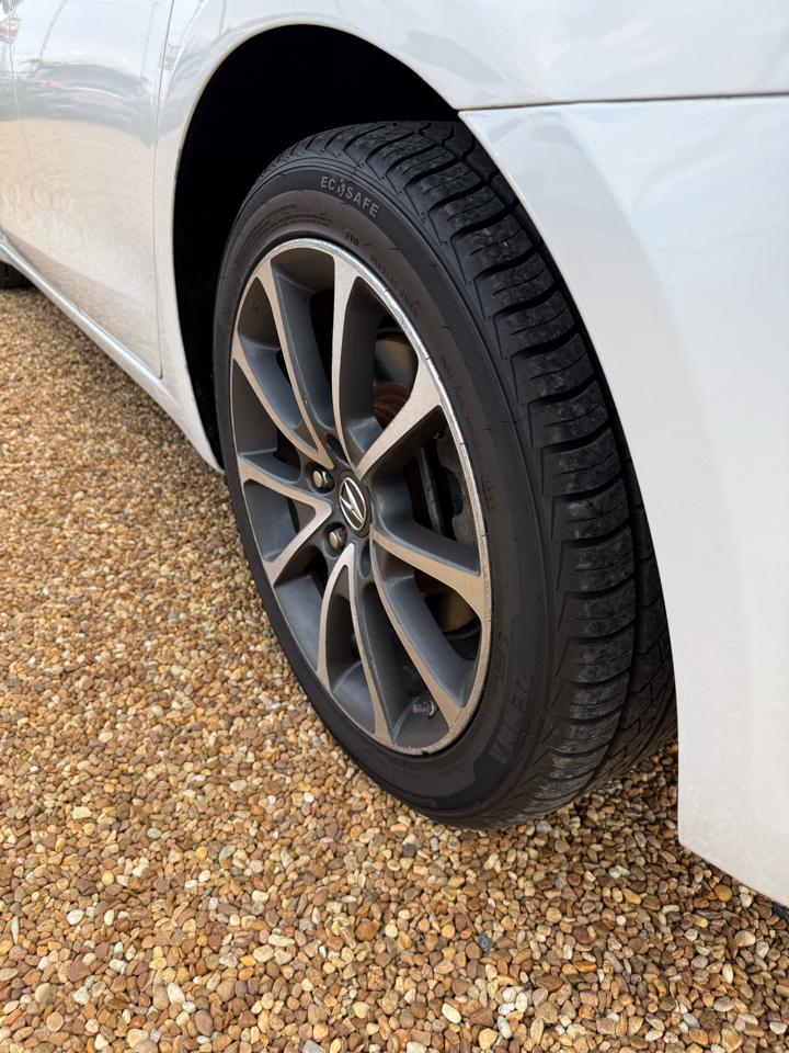Acura TLX 9-Spd AT 2016