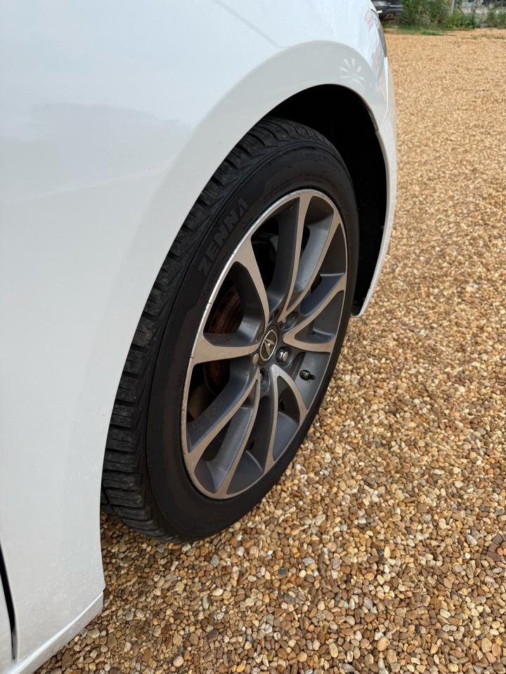 Acura TLX 9-Spd AT 2016