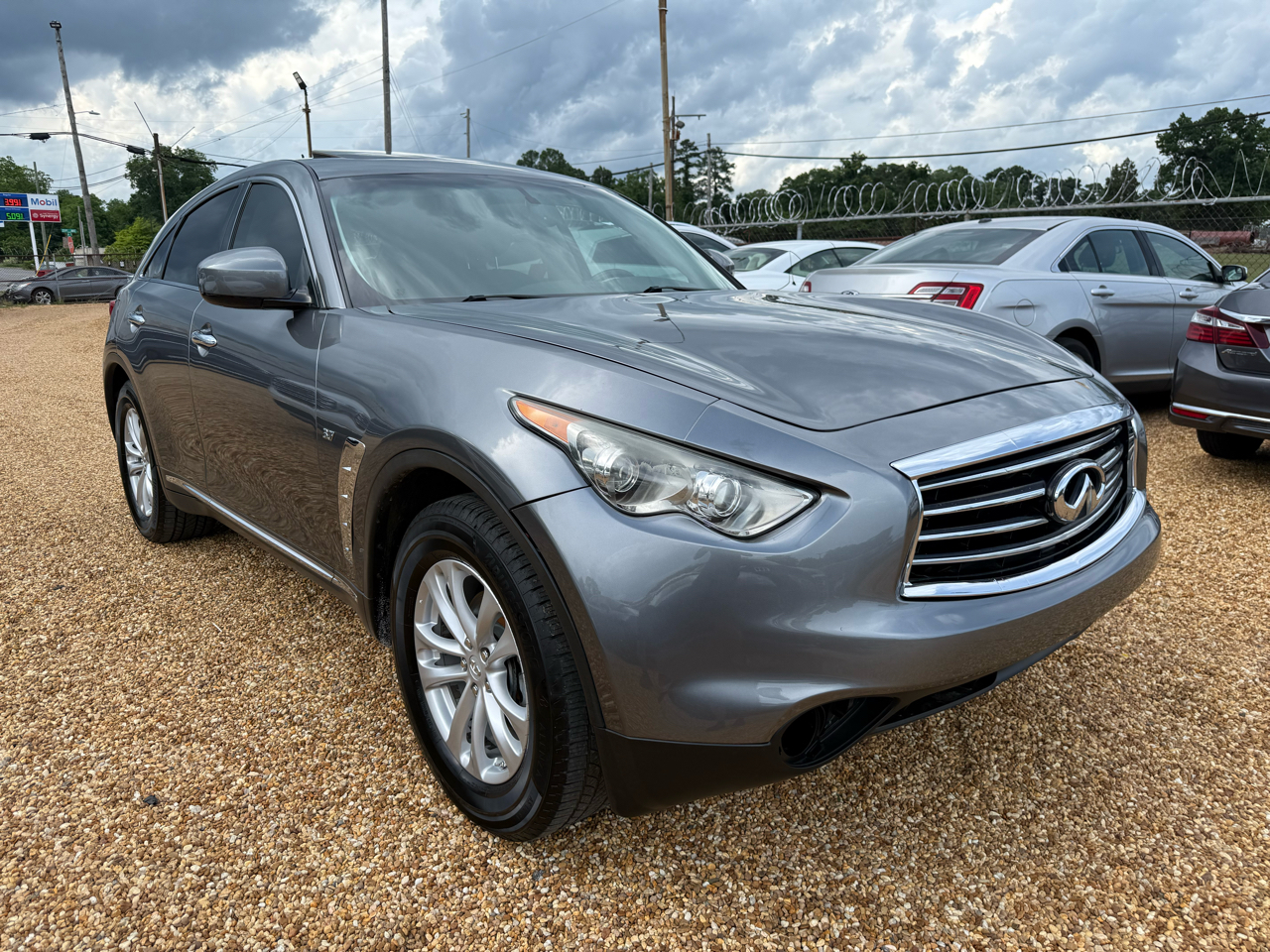Infiniti QX70 Base 2017