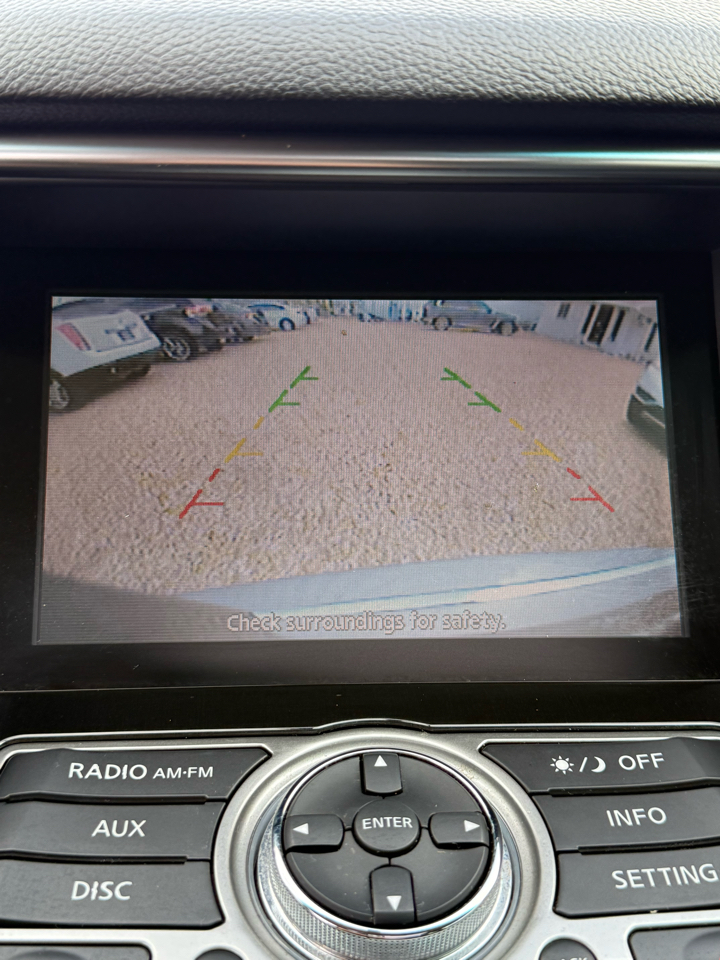 Infiniti QX70 Base 2017