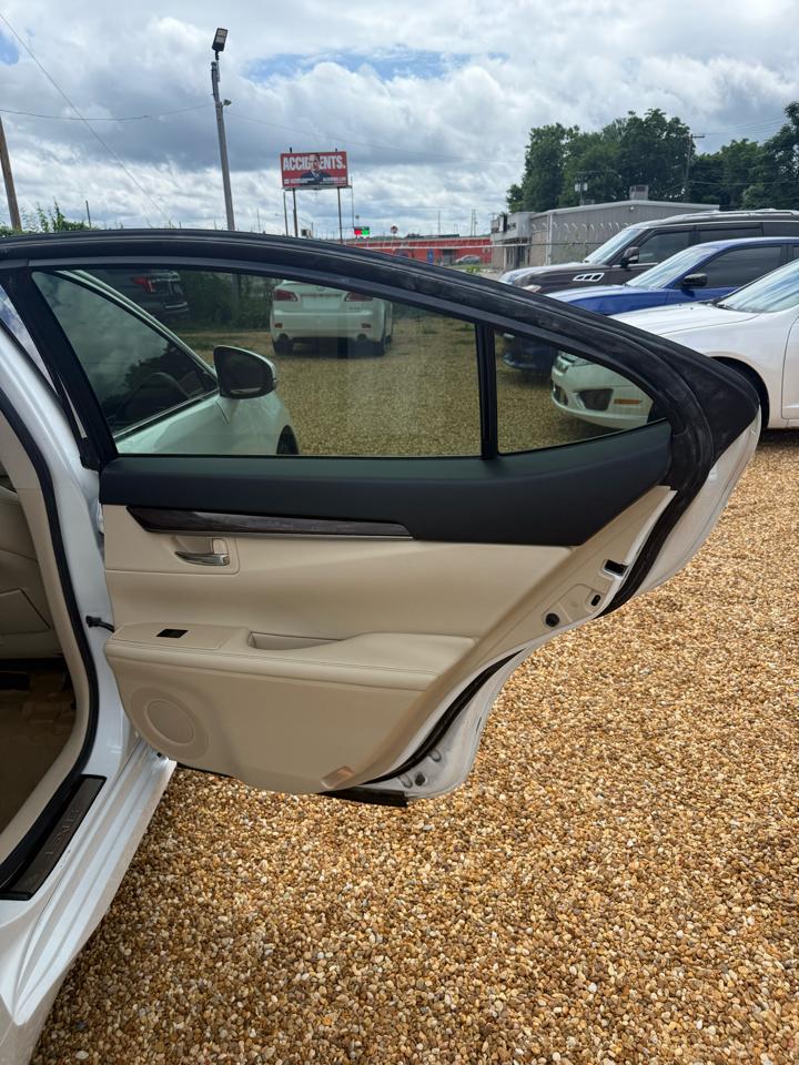 Lexus ES 350 Sedan 2014